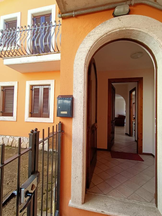 Casa Vacanze L'Agrifoglio Vila Castel Di Sangro Exterior foto